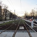 Warszawa. Gotowe torowisko tramwajowe na ul. Gagarina