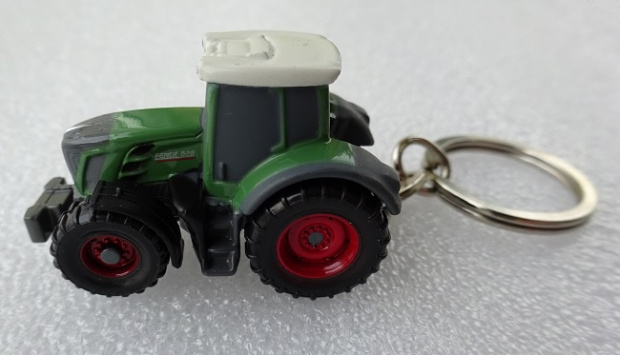 brelok Fendt 828