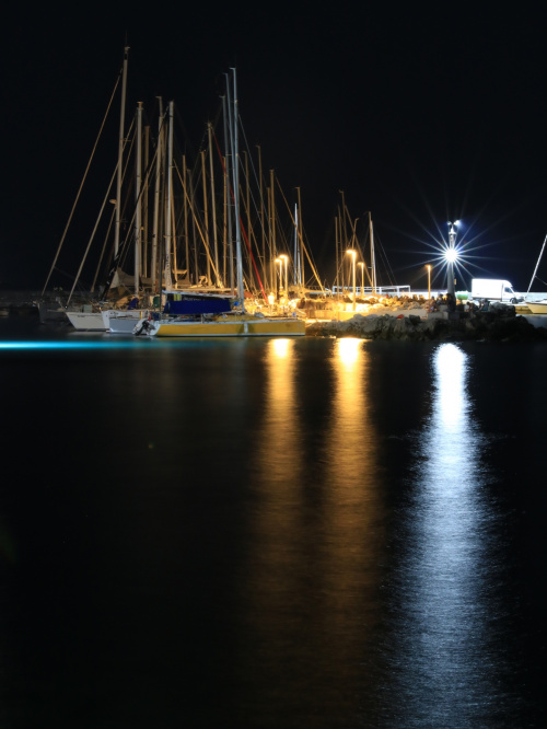 Port nocą
