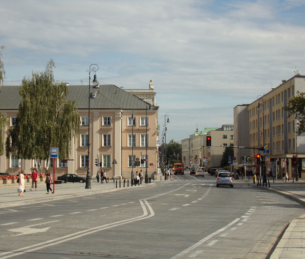 Plac Krasińskich a dalej ul. Miodowa