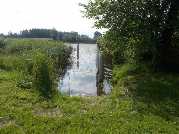 Kępki-powstaje przystań kajakowa nad Nogatem