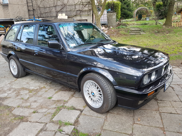 01. 2019.04. BMW E30 325i Mikołów