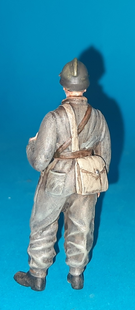 Oficer wojsk pancernych w kombinezonie czołgowym `39 1-25 scale