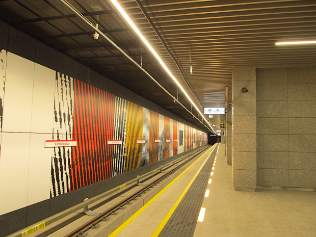 Stacja metra C20 Kondratowicza